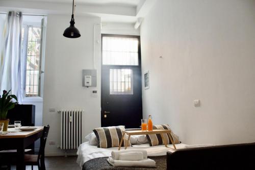 Lovely 1-Bed Nest Steps to Romolo M2