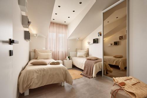 Apartments by the sea Slatine, Ciovo - 27947