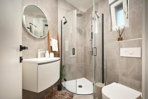 Apartments by the sea Slatine, Ciovo - 27947