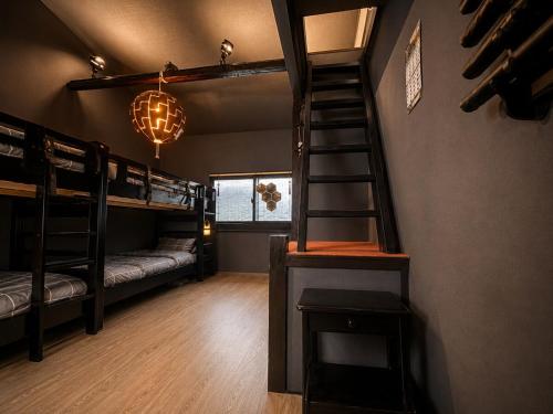 Kujo Station 3 min Private Manga Loft 6 Osaka Guests Ninja House