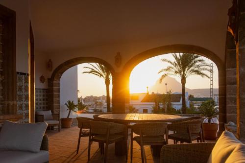 El Castillo Suites Arenal Beach