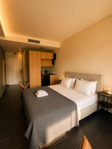 Acropolis Dreamscape Suite