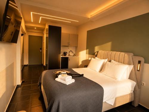 Marble Crown Deluxe Suite