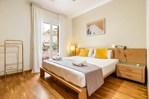 Poble Sec Flat 2 Balconies AC 4 Guests