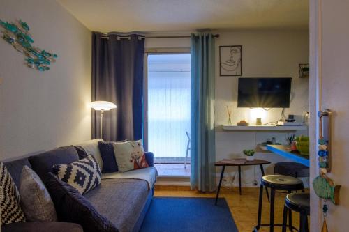 Beautiful apartment with pool close to the beaches