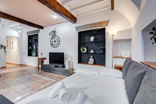 Terracotta & Wooden Beams Style in Historic Center of Rome