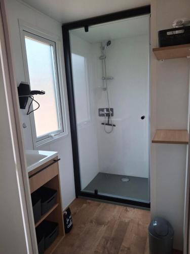 Mobil'home "paoli" camping les chenes