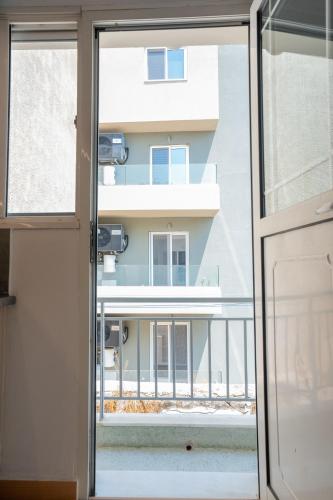 Modern & Cozy 1BR Apartment in Piraeus