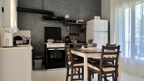 Artemis Seaside Home by Traser