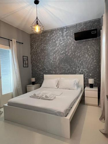 Artemis Seaside Home by Traser