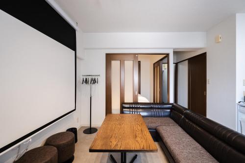 Tasone Stay OSAKA FYJ702