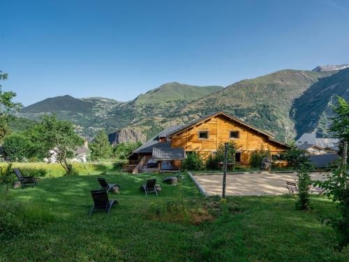 Chalet spacieux, parking - 14 pers.