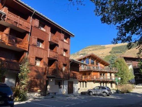 Appartement spacieux, quartier calme, balcon