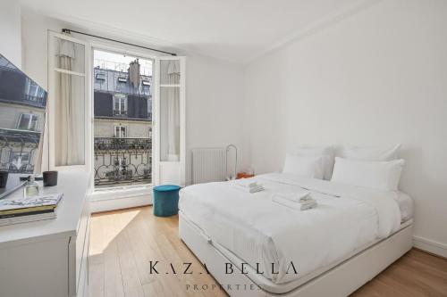Luxury 2 BDR Apartment with Balcony • Heart of Montorgueil