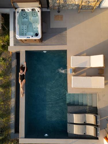 Aphrodite Luxury Villas & Suites-Private Heated Pool & Jacuzzi