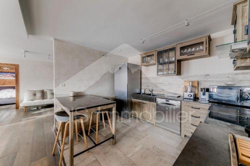 Chalet De Meribel - Magnifique appartement 6 pièces pour 10 personnes dans le centre de Méribel proche des commerces et des pistes de ski MAE-1653