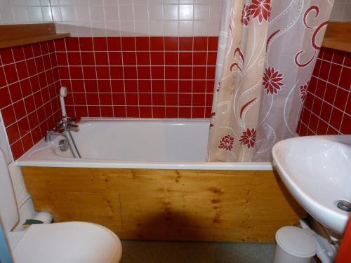Résidence Aiguille Grive Bat Iii - Appartement 2 pièces 6 personnes en duplex, skis aux pieds, dans le village de Charmettoger à Arc 1800 MAE-1708