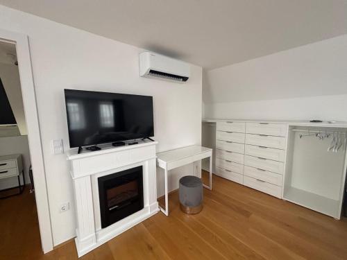 3 BDR - Apartment Crystal, near Schönbrunn Palace