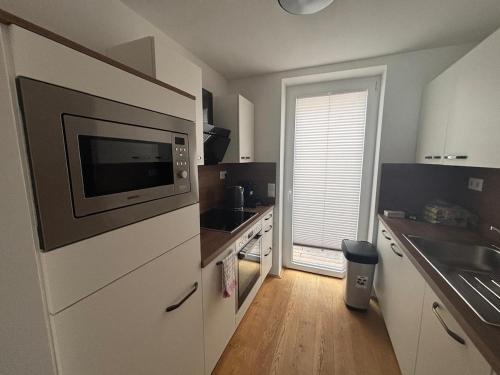 3 BDR - Apartment Crystal, near Schönbrunn Palace