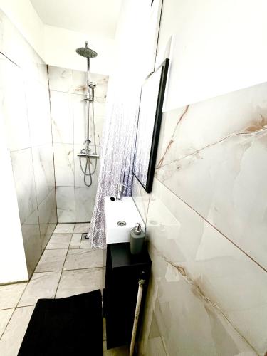 Gemütliches Haus mit Privatgarten in Schwechat