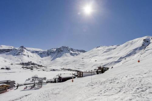 Résidence Divaria - Studio 4 personnes à Tignes au pied des pistes et proche des commerces dans le quartier du Lac. MAE-2136