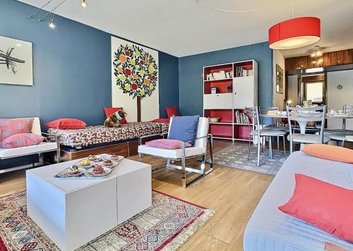 Résidence Les Ducs De Savoie - Appartement 2 pièces 6 personnes à Tignes au pied des commerces, du bowling et proche des pistes, de la piscine et de l'office d MAE-2010