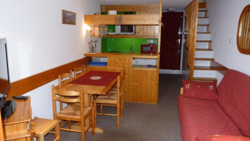 Résidence Aiguille Grive Bat Iii - Appartement 2 pièces 6 personnes en duplex, skis aux pieds, dans le village de Charmettoger à Arc 1800 MAE-2018