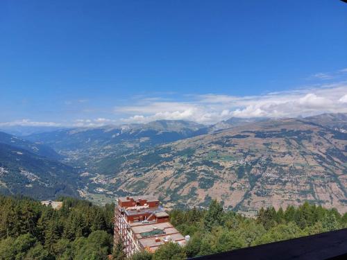 Résidence Nova - Appartement 2 pièces 4 personnes proche des pistes, des commerces, de la garderie et de l'ESF au centre de la station d’Arc 1800 MAE-2038