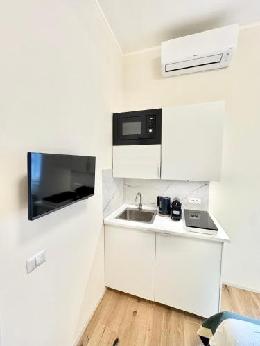 Mini Suite 1 - Direct M3 Metro Access to Duomo & Milano Centrale