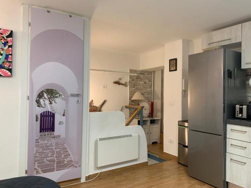 Milano Centro, Studio "La casa di Irena"
