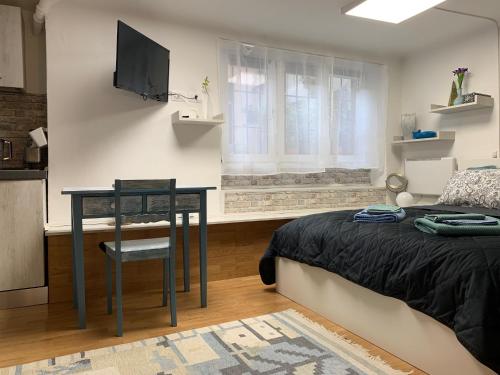 Milano Centro, Studio "La casa di Irena"