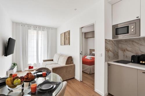 Branded New - Well Designed - 1BR Apt in Paris 20