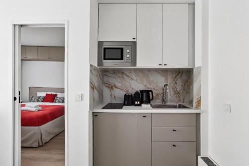 Branded New - Well Designed - 1BR Apt in Paris 20