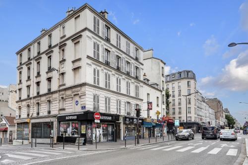 Branded New - Well Designed - 1BR Apt in Paris 20