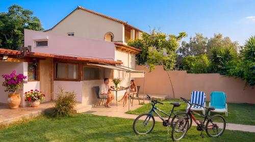 PeachPine Loft - Escape Near Sea & Athens Airport