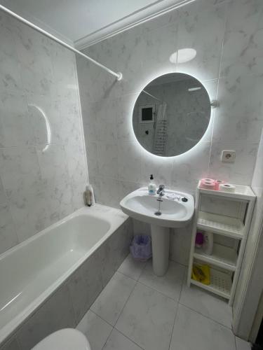 Alicante, Isleta Albufereta, apt with sea view