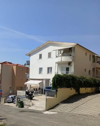 Apartmani Palma Matija Baska Voda