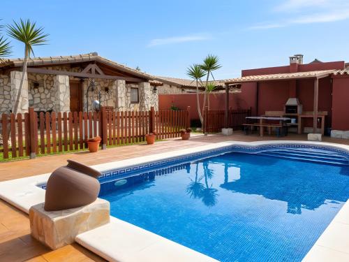 Casa con piscina solo aceptamos familias y parejas no grupos jovenes