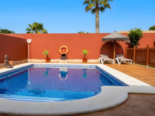 Casa con piscina solo aceptamos familias y parejas no grupos jovenes