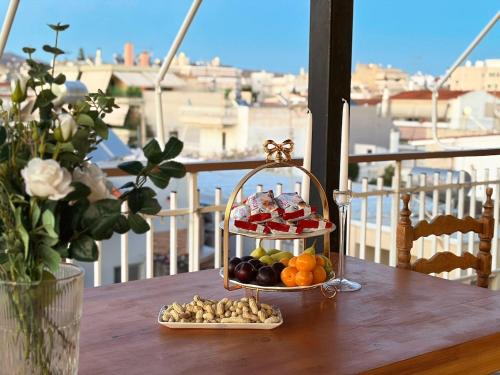 Wonderful Garden #2, 80 sqm with a large terrace, 3 bedrooms, comfortable, quiet, and upscale neighborhood, close to the subway, free parking, 15 minutes direct to Athens Airport