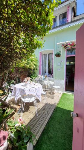 Chez Paulette, une nuit hors du temps