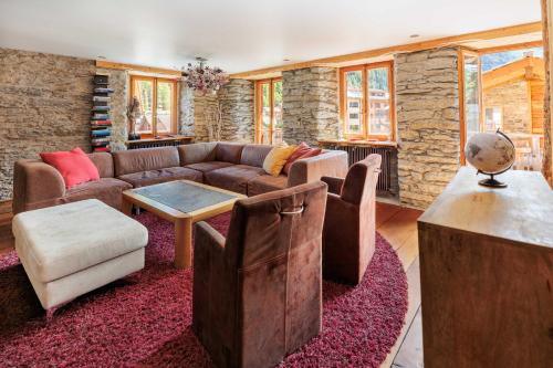 Stegmatte - Unique luxury triplex apartment for 10 persons