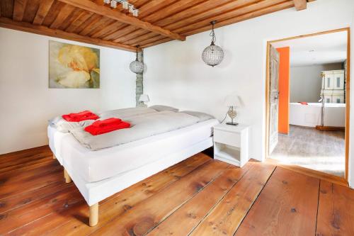 Stegmatte - Unique luxury triplex apartment for 10 persons