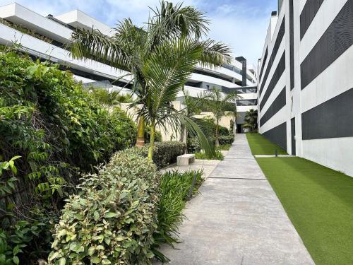Modern apartment with pool in Estepona