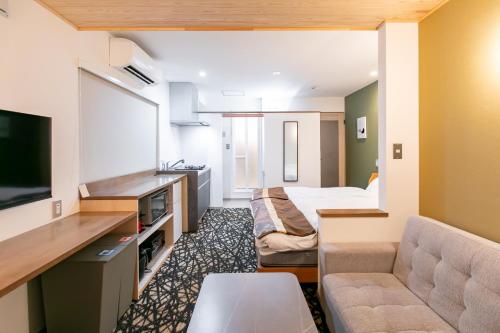 Ark Coat 202 Hiragishi Hotel-Like Studio-Desk
