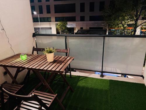 T3 récent avec terrasse et parking