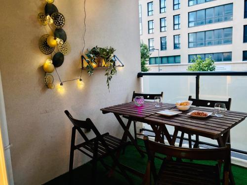 T3 récent avec terrasse et parking