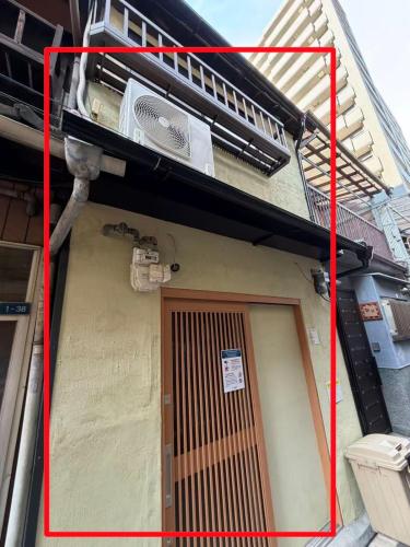 OM HigashiHira Tanimachi 9-chome station 7-minute walk Japanese-style inn 2 train stops to Namba