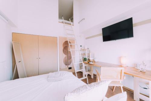 Japandi 7 1BR Prime City Location Near Station