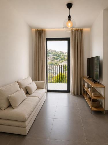 New 2-room air-conditioned apartment in the clouds